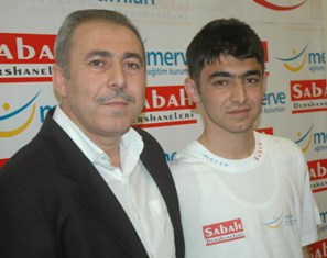 Başarısını ailesine armağan etti