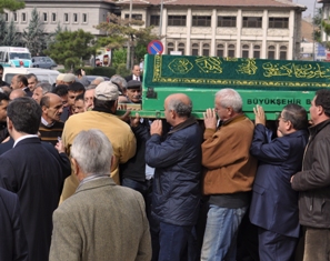 Büyükeliiki ailesinin acı günü