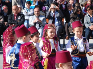 Cengiz Topel’de 23 Nisan coşkusu