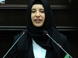 Eşut mecliste başörtüyle yemin etti