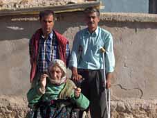 Sakatlar Derneği’nden yardım