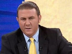 Yiğit Bulut AK Parti'nin coşku adamı oluyor