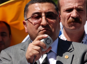 Bektaş: Cendereye sürükleniyoruz
