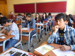 İngilizcenin altın çocukları yarıştı