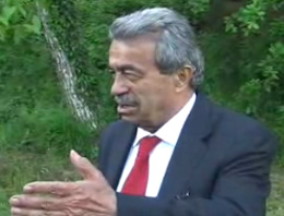 Genç'ten Arınç'a kırmızı noktalı cevap!