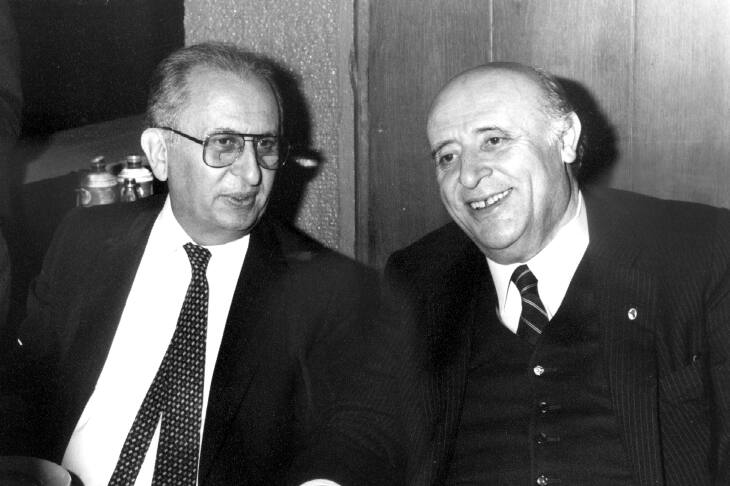Süleyman Demirel yargılanamaz