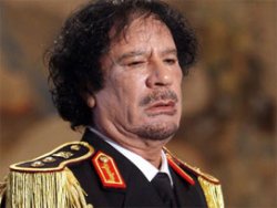 Kaddafi'yi övene ceza