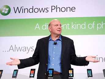Windows Phone 7 yalnız kaldı!