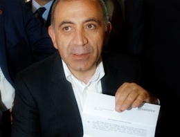 Gürsel Tekin'in istifası CHP'yi karıştırdı