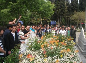 Erbakan’ı kabrinde ziyaret ettiler