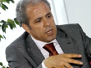Başlarını temizlediler, kıçları dışarıda farkında değiller