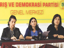 Mahkumları soyup, jandarmaya izlettiler