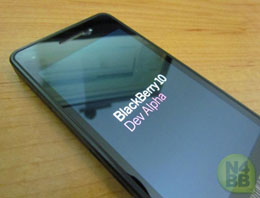 BlackBerry 10 ile çalışan telefon dağıtıldı