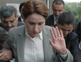 Meral Akşener'e sır kurşun