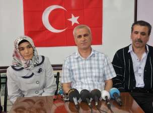 Görme engelliler yılın annesini seçti
