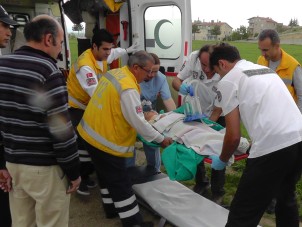 Üç yaşındaki çocuk beşinci kattan düştü