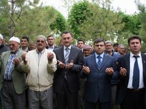 Çiftçiler yağmur duasına çıktı