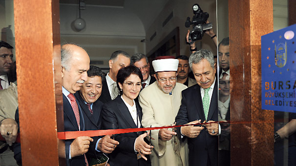 Demirel açık yürekle anlatsın yeter