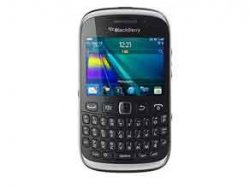 Blackberry yeni Curve 9320'yi tanıttı