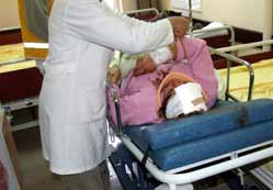 2 yolcu otobüsü devrildi