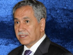 Arınç'tan istihbarat iddialarına cevap