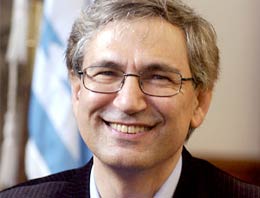 Pamuk bu kez Avrupa'ya sitem etti