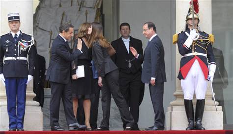 Cumhurbaşkanı oldu, Merkel'e gidiyor