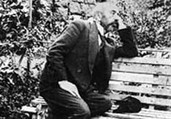 Dergilerde Mehmed Akif anılıyor