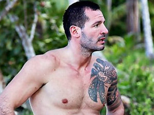 Survivor Yarışmacısı Nihat'a Sürpriz!