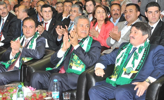 Yerel seçimler öne mi çekilecek?