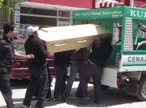 Özel muayenehanede öldü