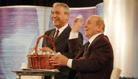 Burhan Kuzu yumurta attı