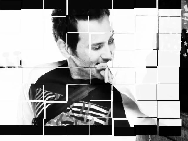 Arolat bıçaklandı!