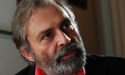 Haluk Bilginer: Hepimiz maskeliyiz