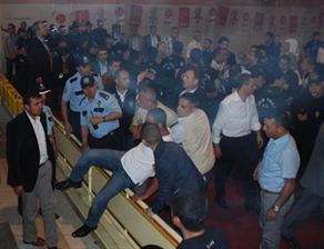 MHP kongresinde arbede