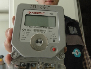 MEDAŞ, 10 yıllık elektrik sayaçlarını değiştiriyor
