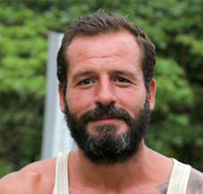 Survivor Nihat adadan ayrıldı!
