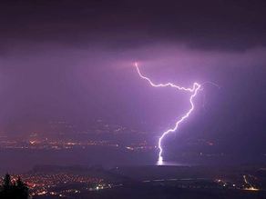 İstanbul'da yıldırımdan 4 çocuk yaralandı