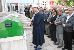 M. Yaşar Avuçalmaz vefat etti