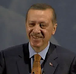 Bu soru Erdoğan'ı güldürdü