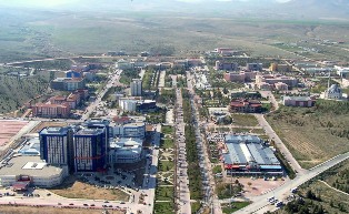 Kampüs yeniden düzenleniyor