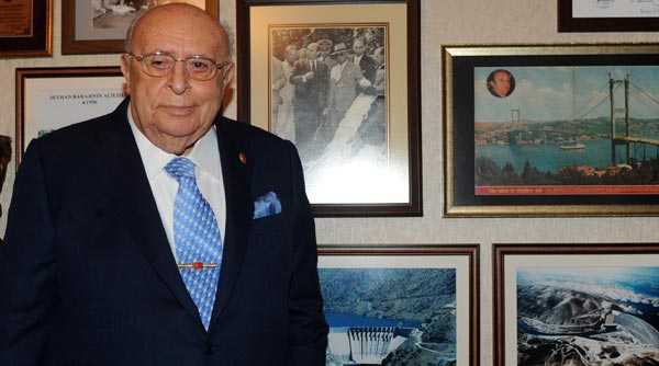 Özal'ın öldürüldüğüne inanmıyorum