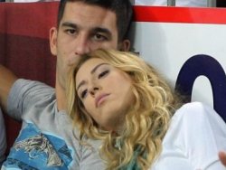 Sinem düğün için kampa girdi