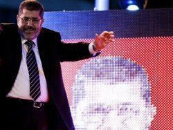 Mısır'ın yeni Cumhurbaşkanı Mursi oldu