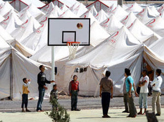 250 Suriyeli daha Türkiye'ye girdi