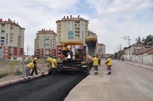 Meram'da yollar genişliyor