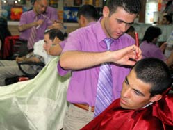 Sıcaklar kısa saçı moda yaptı