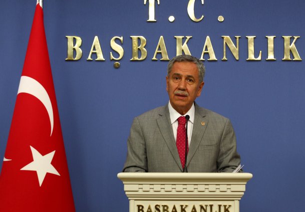 Kurtarma uçağına da ateş açtılar