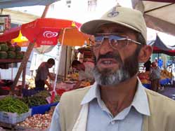 2 bin YTL çaldırdığını iddia etti