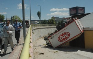 Buğday deposuna uçtu